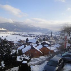 Unser Hotelparkplatz knapp oberhalb vom Ort St.Margarethen.jpg