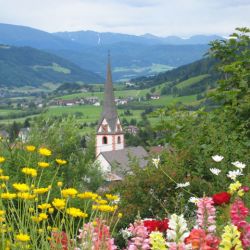 Blumen_Kirche.jpg